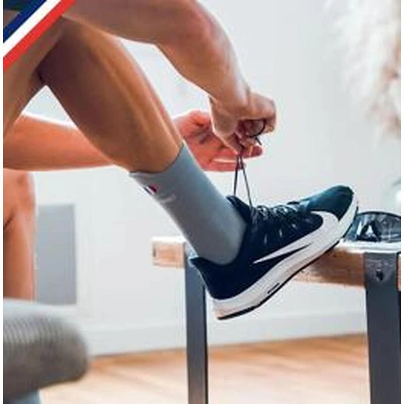 Chaussettes De Course à Pied GRISE 2 Chaussettes De Course à Pied GRISE – Image 2